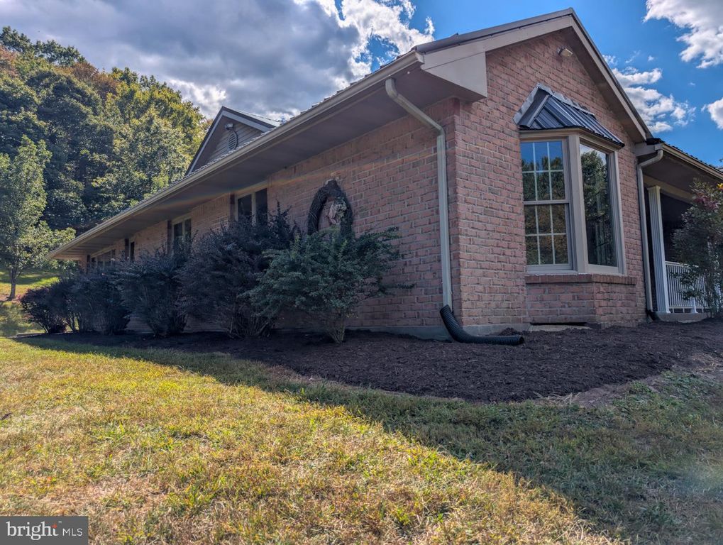 Image 77 of property listing at 353 PINE PITCH RD, Buffalo Mills, PA 15534