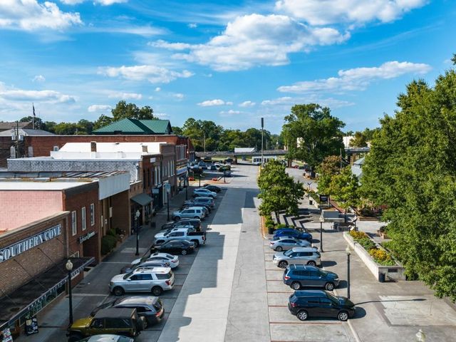 342 Belmont Drive, Cartersville, GA 30120