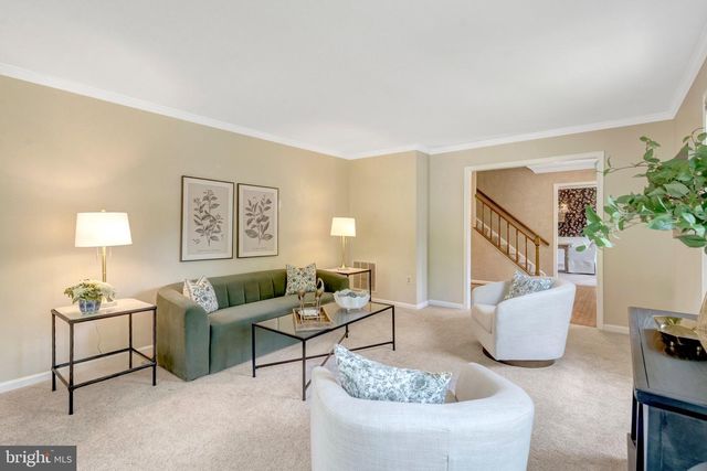 10354 STEAMBOAT LANDING LN, Burke, VA 22015