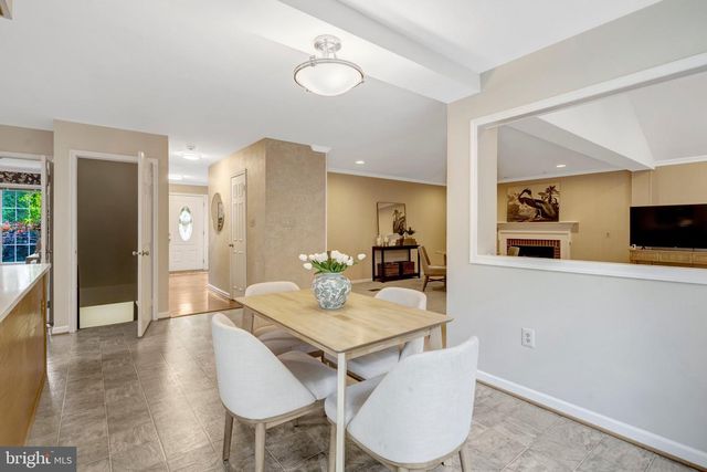 10354 STEAMBOAT LANDING LN, Burke, VA 22015