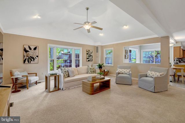10354 STEAMBOAT LANDING LN, Burke, VA 22015