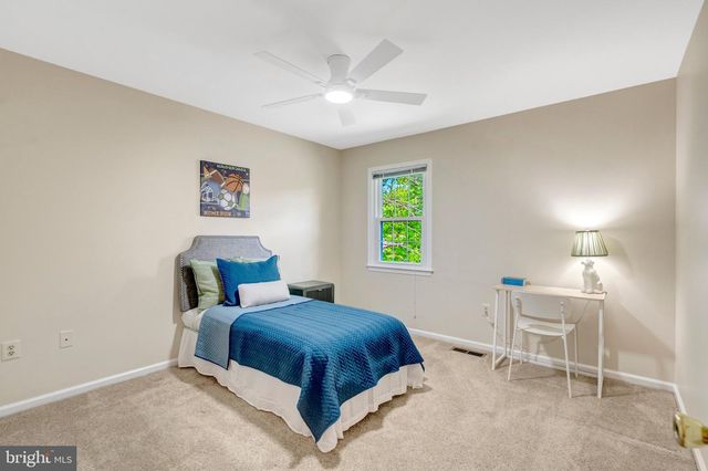 10354 STEAMBOAT LANDING LN, Burke, VA 22015