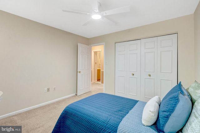 10354 STEAMBOAT LANDING LN, Burke, VA 22015