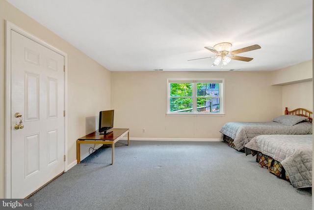 10354 STEAMBOAT LANDING LN, Burke, VA 22015