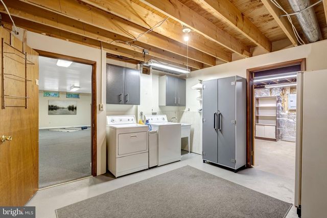 10354 STEAMBOAT LANDING LN, Burke, VA 22015
