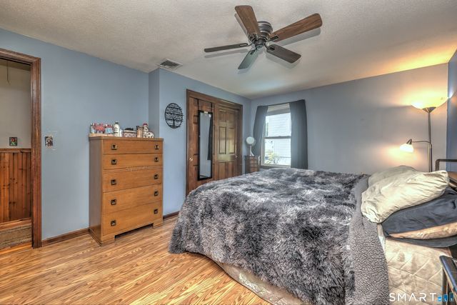 160 Tanglewood Drive, Hamden, CT 06518