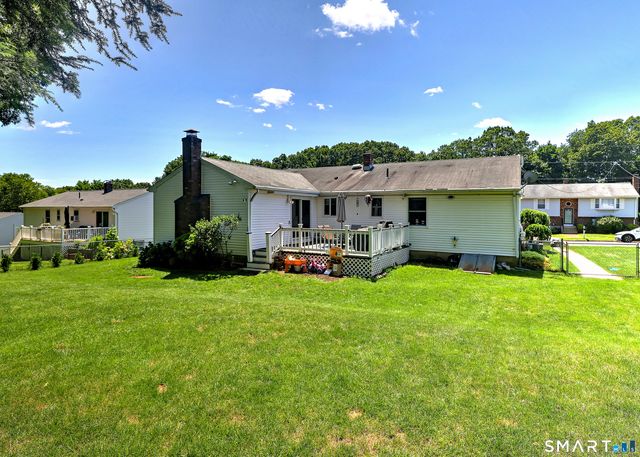 160 Tanglewood Drive, Hamden, CT 06518