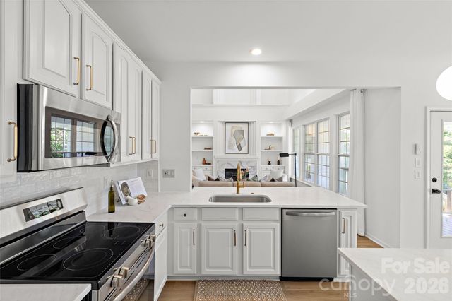 14724 Bridle Trace Lane, Pineville, NC 28134