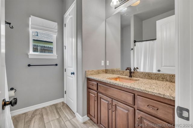 4202 W Orlando Place, Broken Arrow, OK 74011