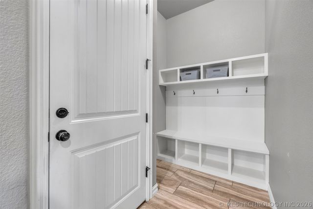 4202 W Orlando Place, Broken Arrow, OK 74011