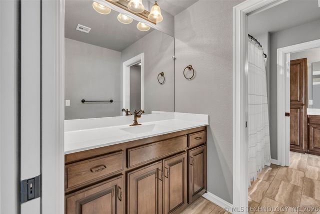 4202 W Orlando Place, Broken Arrow, OK 74011