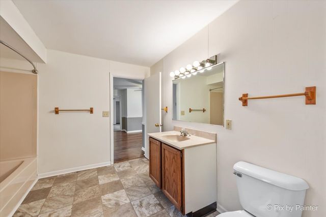 22517 Carmack Road, Marengo, IL 60152