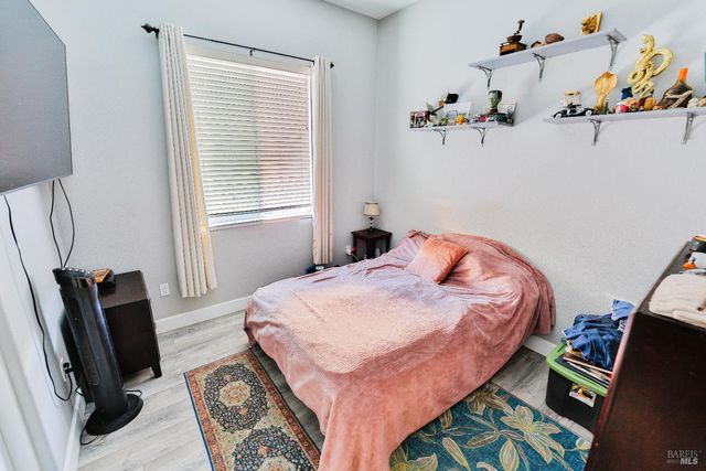 1331 Ridgecrest Ct, Santa Rosa, CA 95403