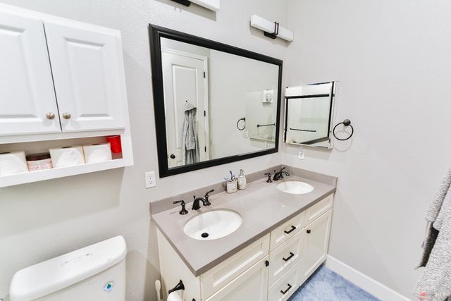 1331 Ridgecrest Ct, Santa Rosa, CA 95403