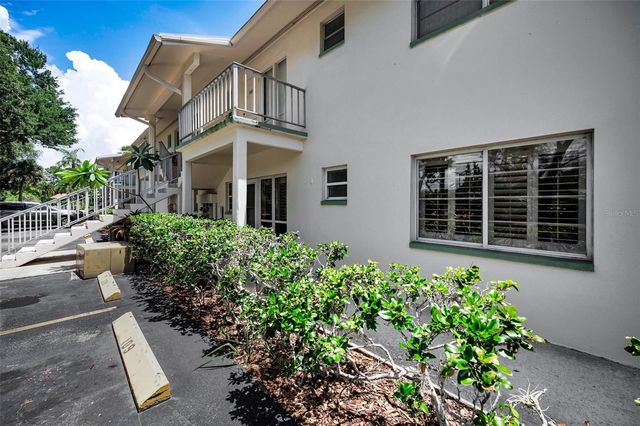 8301 BARDMOOR BOULEVARD 109, Seminole, FL 33777
