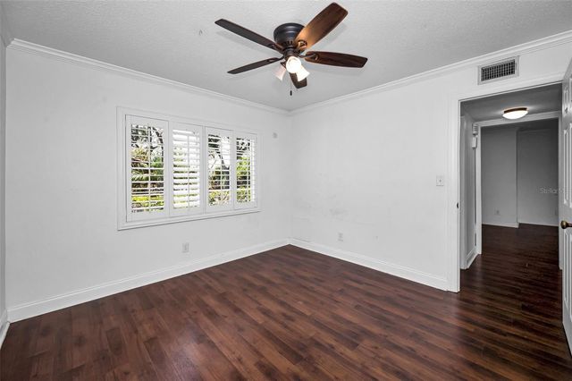 8301 BARDMOOR BOULEVARD 109, Seminole, FL 33777