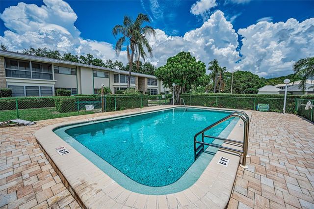 8301 BARDMOOR BOULEVARD 109, Seminole, FL 33777