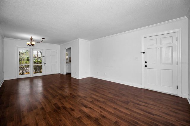 8301 BARDMOOR BOULEVARD 109, Seminole, FL 33777