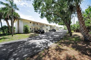 8301 BARDMOOR BOULEVARD 109, Seminole, FL 33777