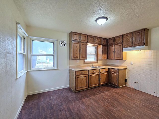 5333 N 46th STREET, Milwaukee, WI 53218