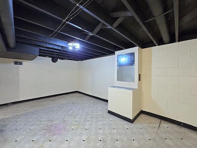 5333 N 46th STREET, Milwaukee, WI 53218