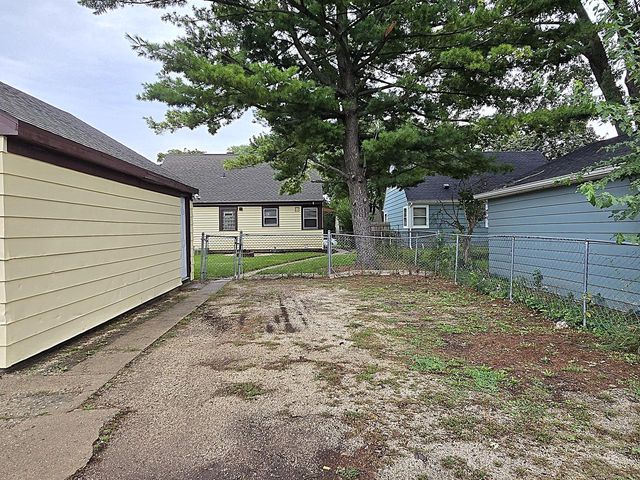 5333 N 46th STREET, Milwaukee, WI 53218