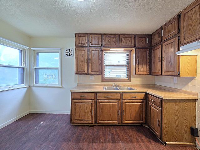 5333 N 46th STREET, Milwaukee, WI 53218