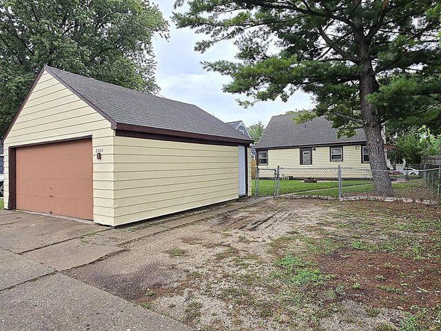 5333 N 46th STREET, Milwaukee, WI 53218