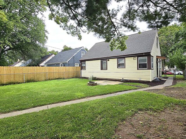 5333 N 46th STREET, Milwaukee, WI 53218