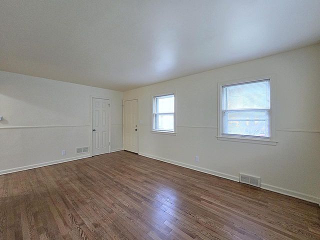 5333 N 46th STREET, Milwaukee, WI 53218