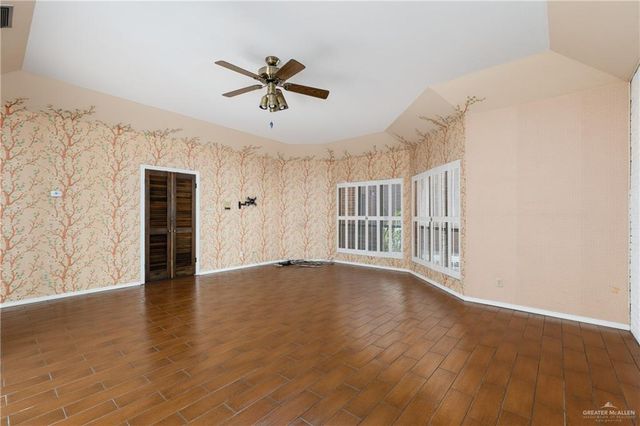 1305 W 3rd Street 7, Weslaco, TX 78596
