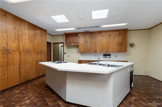 1305 W 3rd Street 7, Weslaco, TX 78596