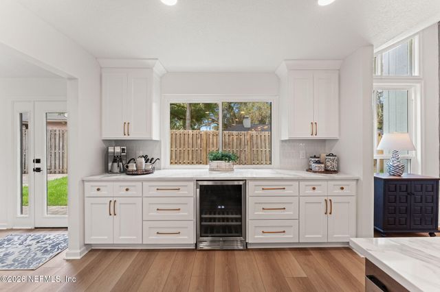 1918 OAK Circle, Atlantic Beach, FL 32233