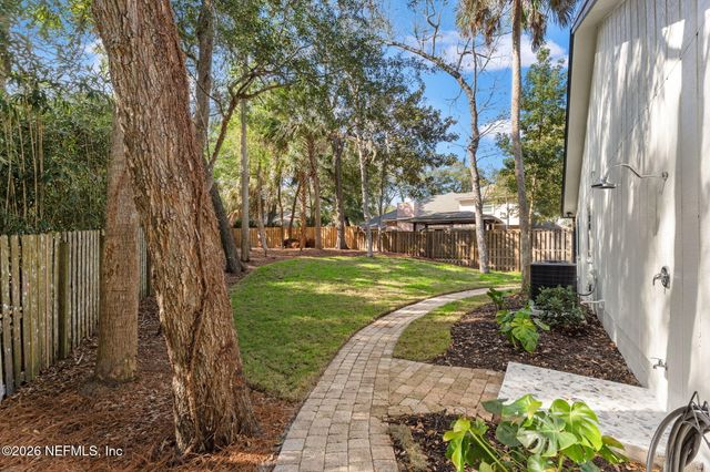 1918 OAK Circle, Atlantic Beach, FL 32233