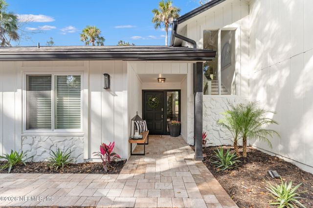 1918 OAK Circle, Atlantic Beach, FL 32233