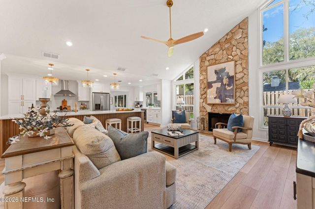 1918 OAK Circle, Atlantic Beach, FL 32233