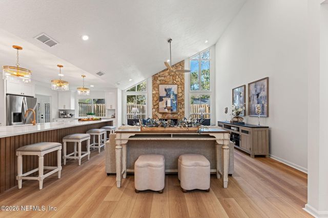 1918 OAK Circle, Atlantic Beach, FL 32233