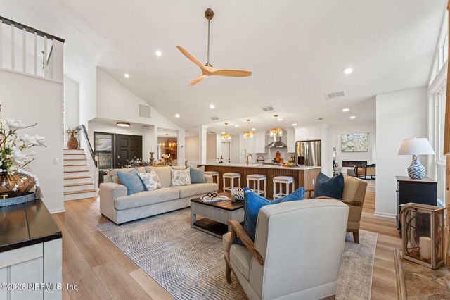 1918 OAK Circle, Atlantic Beach, FL 32233