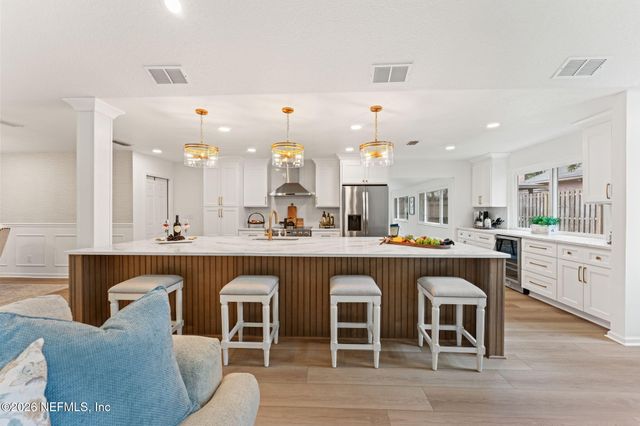 1918 OAK Circle, Atlantic Beach, FL 32233