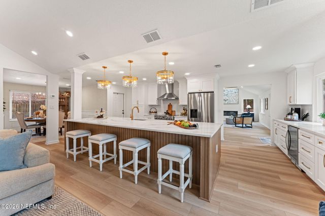 1918 OAK Circle, Atlantic Beach, FL 32233