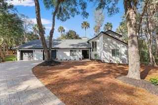 1918 OAK Circle, Atlantic Beach, FL 32233