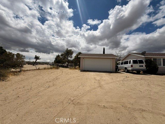 397 Joshua Hills Road, Pinon Hills, CA 92372