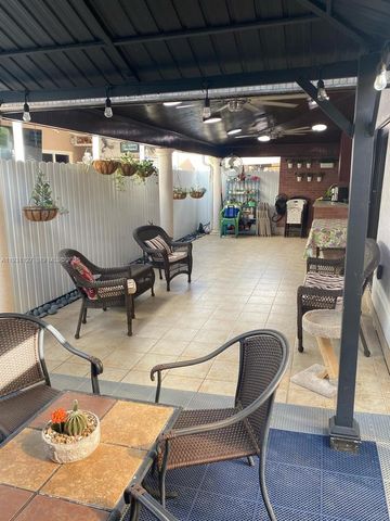 7145 W 31st Ave, Hialeah, FL 33018