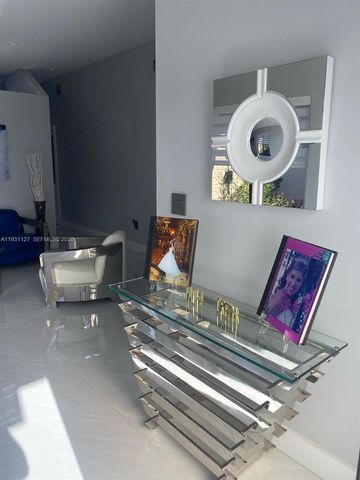 7145 W 31st Ave, Hialeah, FL 33018