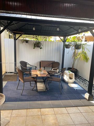 7145 W 31st Ave, Hialeah, FL 33018