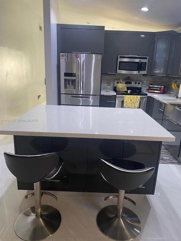 7145 W 31st Ave, Hialeah, FL 33018