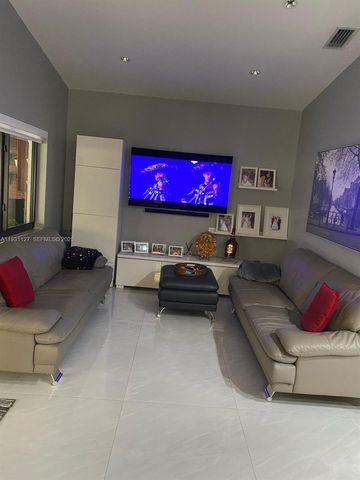 7145 W 31st Ave, Hialeah, FL 33018