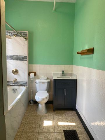 1215 E High Street 1215 E High Street, Springfield, OH 45505