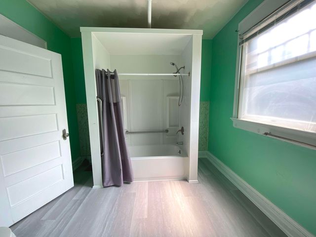 1215 E High Street 1215 E High Street, Springfield, OH 45505