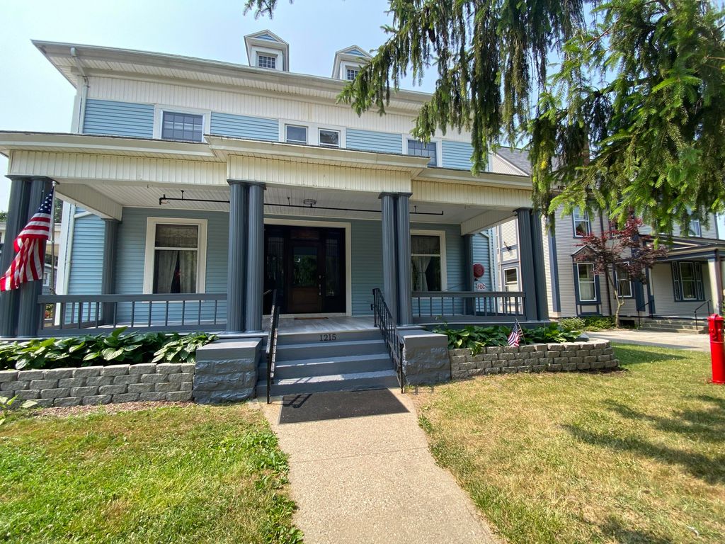 1215 E High Street 1215 E High Street, Springfield, OH 45505